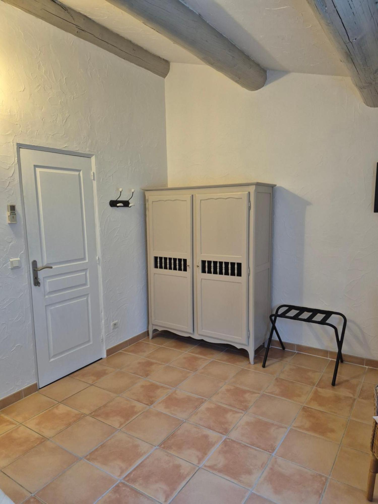 Mas Clement - Chambre et table d'hôtes LʼIsle-sur-la-Sorgue Exterior foto